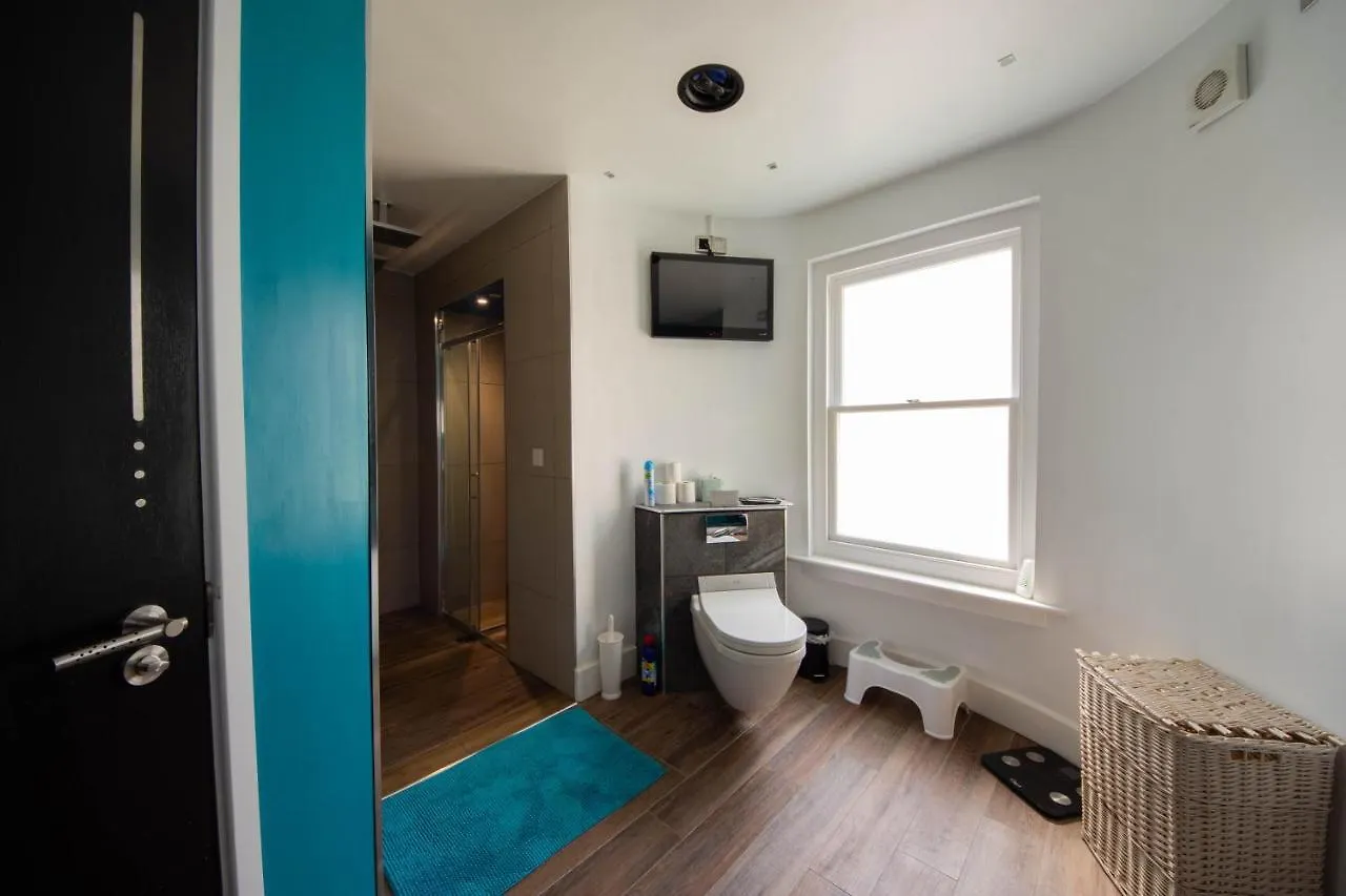 Funky Home By The Pier, 3 Bedrooms, Sleeps 10 Brighton 0*,